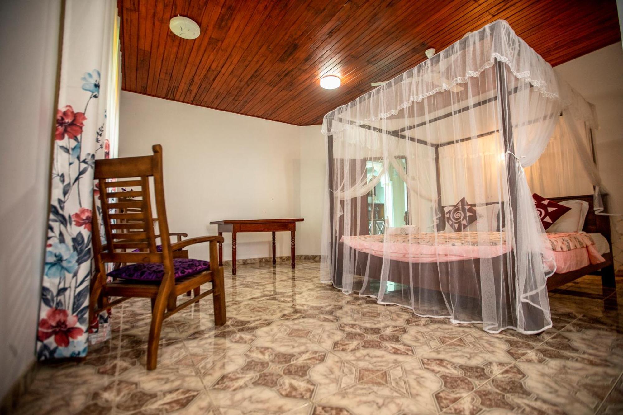 갈레 Three Shades B&B 외부 사진